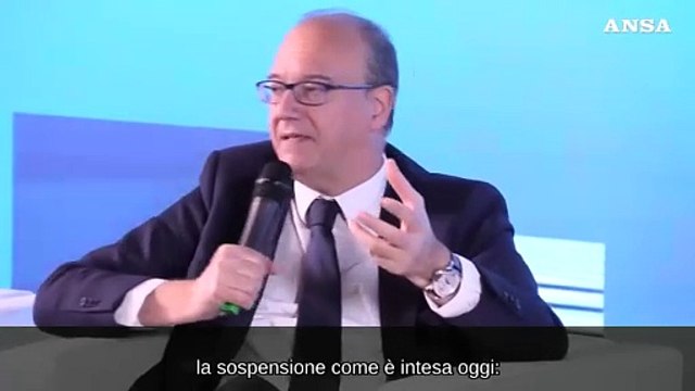 Scuola, Valditara: La sospensione non serve, meglio i servizi sociali