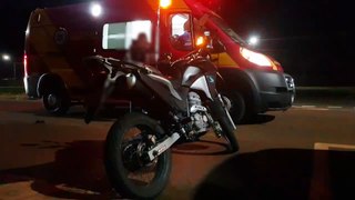 Casal fica ferido em acidente de moto no Santo Inácio