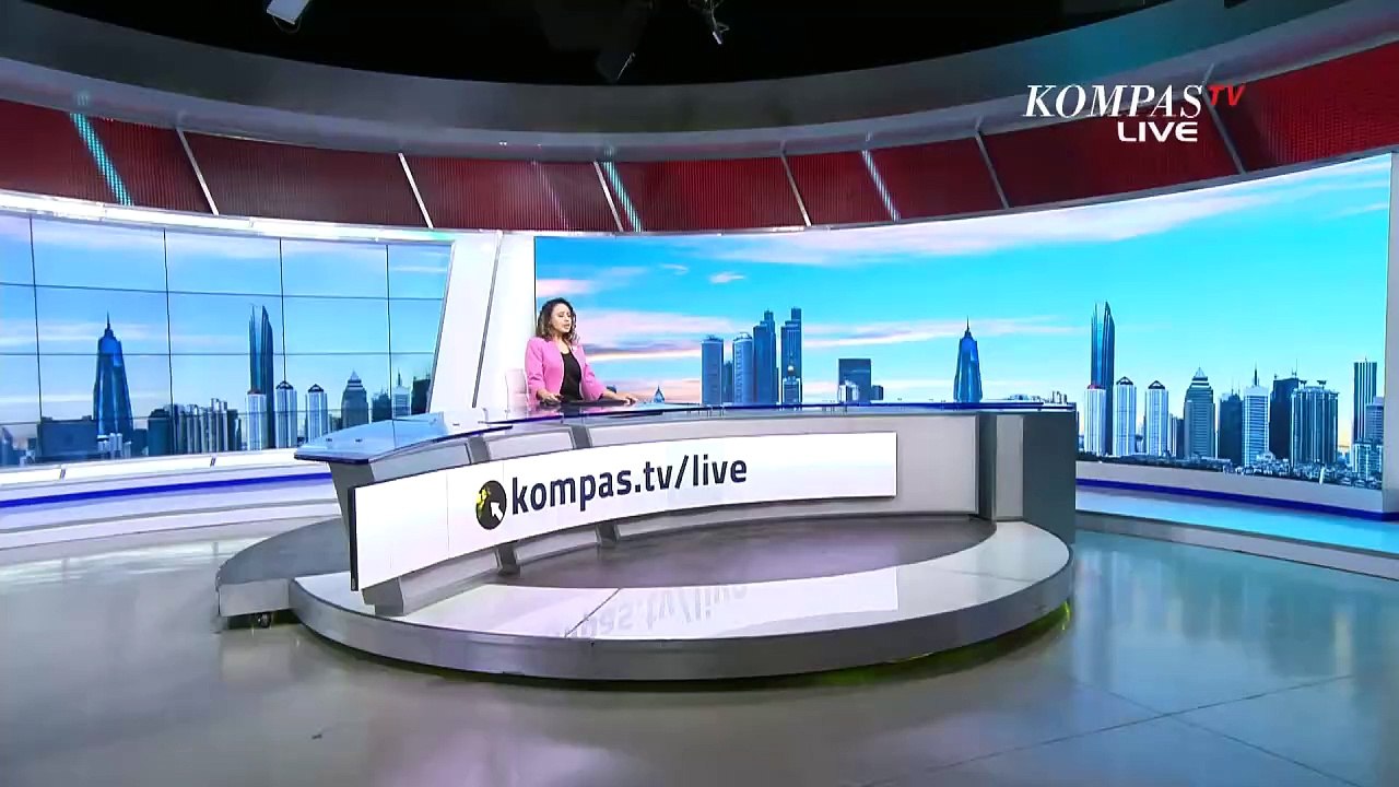 Gunung Api Ibu Naik Status Jadi Awas, Warga Sekitar Mulai Dievakuasi