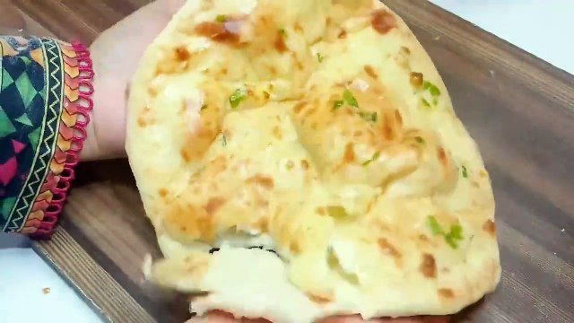 Tandoori Roti Without Tandoor | تندوری روٹی توے پر بنانے کا آسان طریقہ __خمیری روٹی بغیر اوون اور تندور توے پر بنانے کا آسان طریقہ