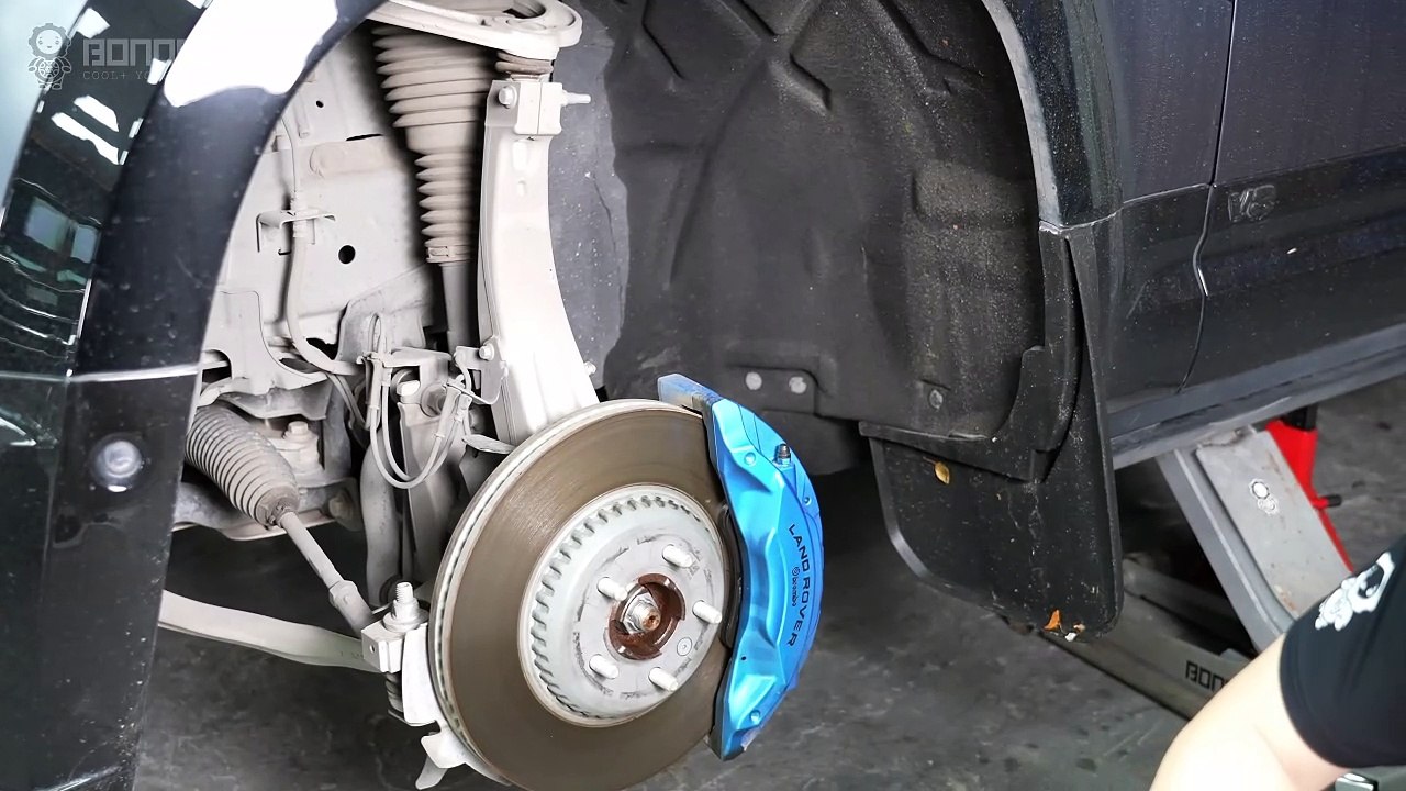 How Land Rover Wheel Spacers Work on 2023 Range Rover L460? - BONOSS Land Rover Parts