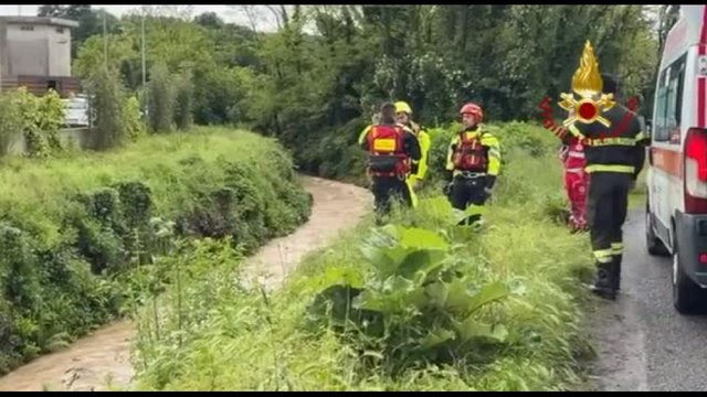 Maltempo continuano le ricerche dell'uomo disperso a Cantù