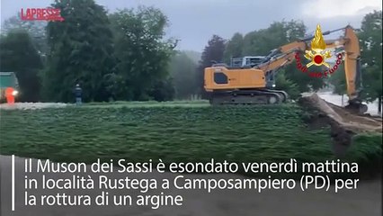 Il fiume Muson rompe gli argini: case isolate nel Padovano