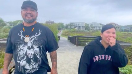 Family From Land-Locked Oklahoma Experience Ocean For First Time | Happily TV