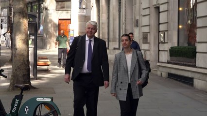 Post office chief financial officer arrives at Inquiry