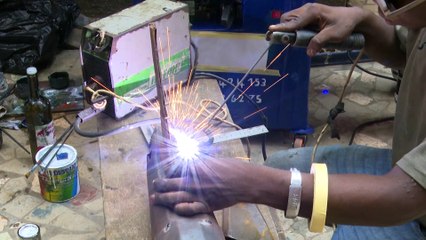 Rencontre avec Mory Loua, le jeune prodige de l'invention en Côte d'Ivoire 🤖