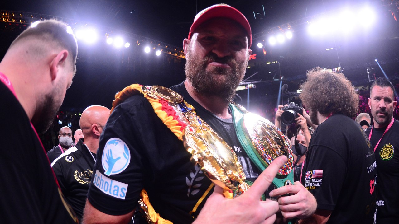 Historic Heavyweight Title Fight: Fury vs. Usyk Showdown