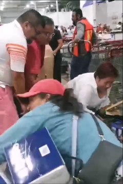 Se pelean por ventiladores en Costco México