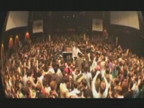 INSTITUBES Bobmo Surkin Tacteel Paraone Jean nipon