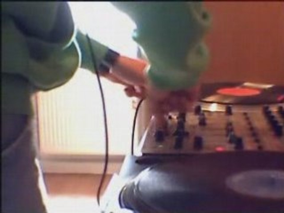 DJ ESSA *DJ OF THE MONTH APRIL of YOUINSIDE.DE* 20min mix