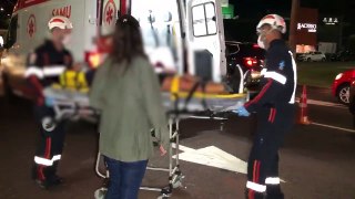 Homem ferido em acidente de trânsito na Tancredo Neves é atendido pelo Samu