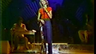 OLIVIA NEWTON-JOHN - I Never Did Sing You a Love Song (The Midnight Special 1975)