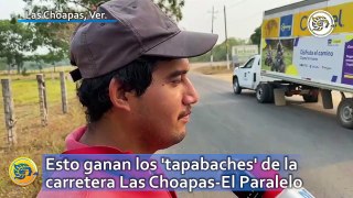 Esto ganan los 'tapabaches' de la carretera Las Choapas-El Paralelo ¿mejor que un empleo formal?