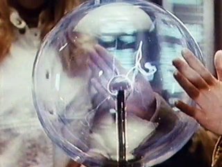 Otromundo - ( Otherworld ) - 02 - Los oficiales de Zona preparan hombres - 1985 . Spanish