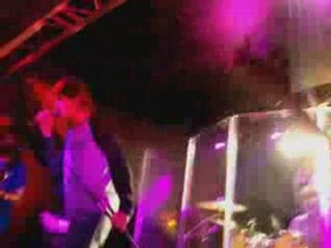 the Flying Pigs - All over (live le Gibus 10 avril 2008)