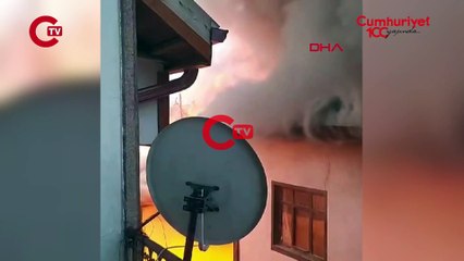 Başkent'te 4 eski Ankara evi yangında kullanılamaz hale geldi