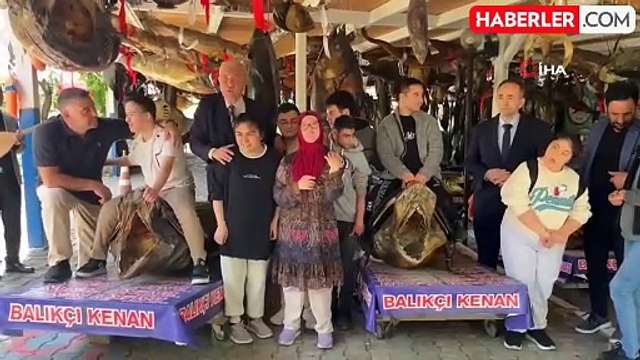 Engelliler Balıkçı Kenan'da doyasıya eğlendi