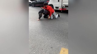 Yol verme kavgasında motokurye bıçaklandı