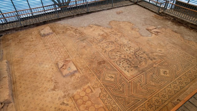 Perre Antik Kenti'ndeki cennet tasvirli 155 metrekarelik mozaik