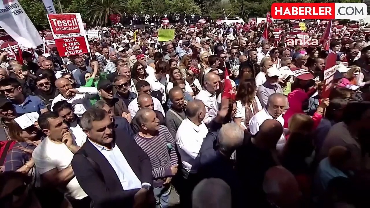 CHP Genel Başkanı Özgür Özel, Milli Eğitim Bakanlığı'nın yeni müfredatını eleştirdi