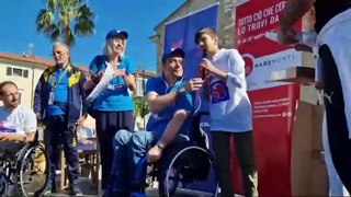 Buffon sulla sedia rotelle in solidariet? ai disabili: l'evento a Marina di Carrara