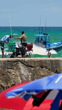 The boat is NOT Scott! he just came by the Haulover Inlet yesterday as I was filming and live-streaming. The boat is Flagship Towing