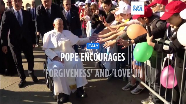 Pope Francis encourages forgiveness and love in visit to Verona