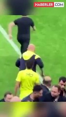 Krizi futbolcular başlattı! RAMS Park'ın ortasında Fenerbahçe bayrağı açılınca olanlar oldu