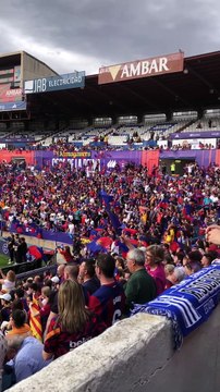 La afición del Barça Femenino pita el himno de España en la final de la Copa de la Reina