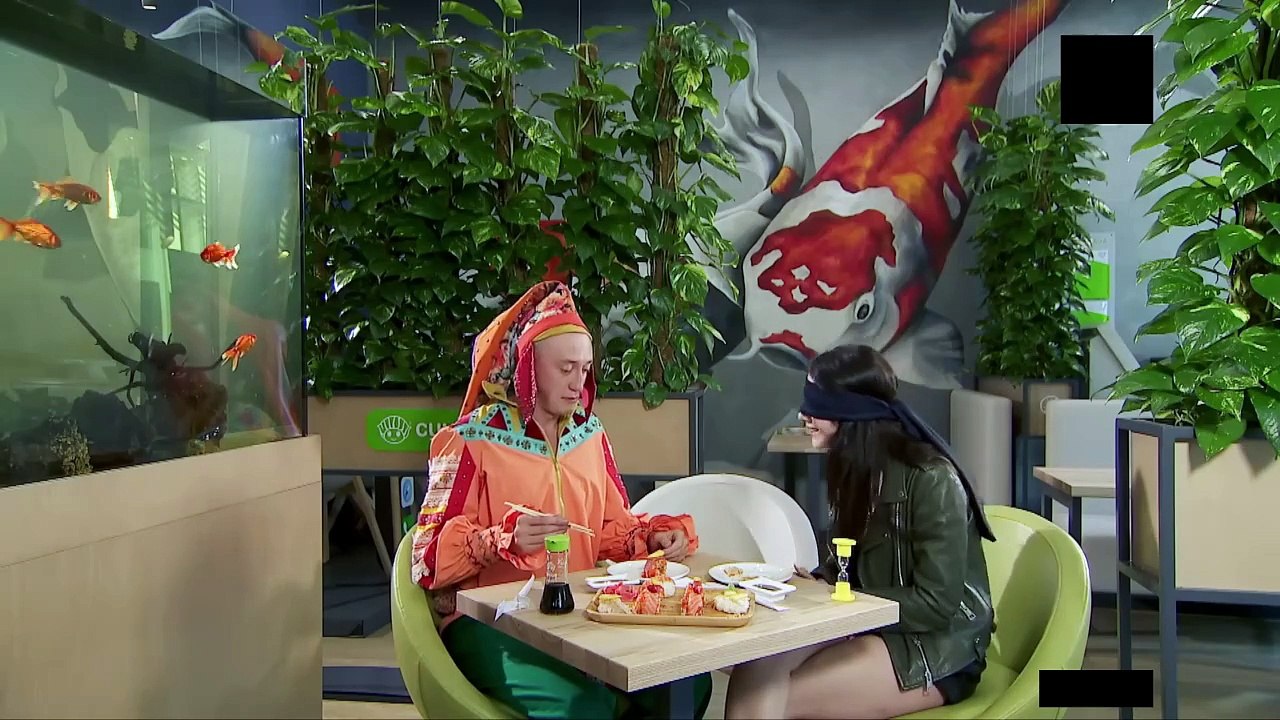 Exes eating