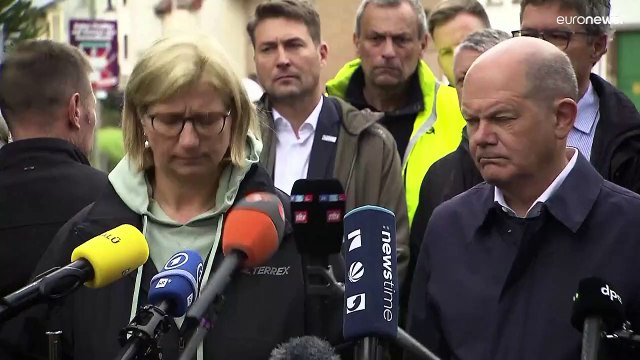 المستشار الألماني أولاف شولتز يقوم بزيارة إلى المناطق المتضررة من الفيضانات الغزيرة