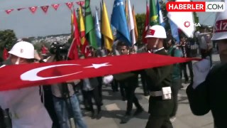 Atatürk'ü temsil eden bayrak karaya çıktı