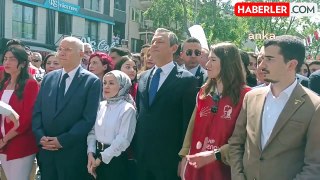 CHP Genel Başkanı Özgür Özel 19 Mayıs'ta Büyük Gençlik Yürüyüşü'ne Katıldı