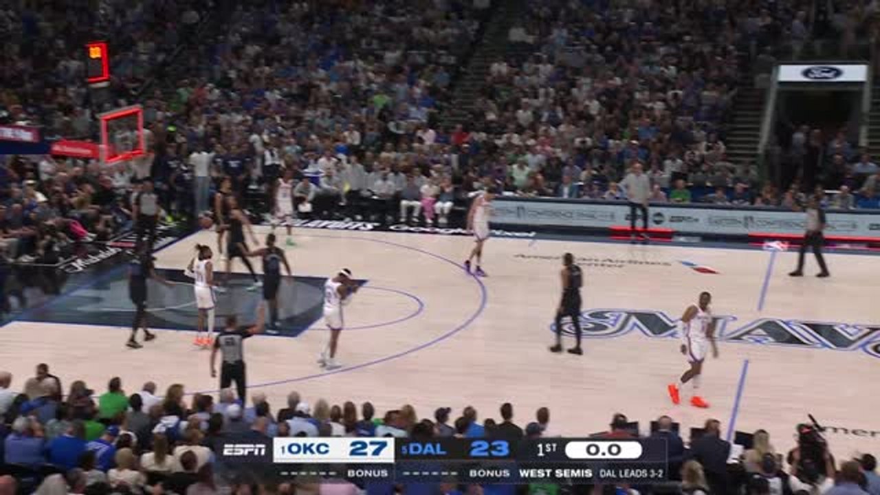 Williams pulls up from deep to beat the buzzer