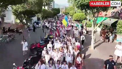 Gençlik Festivalinde Yöresel Dans Coşkusu