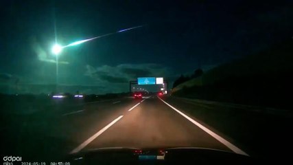 Portogallo, meteorite illumina la notte di azzurro