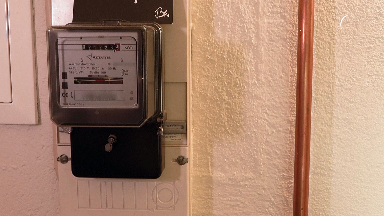 Deutsche Haushalte zahlen Milliarden Euro zu viel für Strom