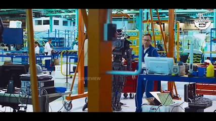 Trong tương lai cảnh sát robot sẽ thay thế con người - REVIEW PHIM- Chappie - cảnh sát robot