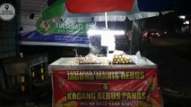 BOILED PEANUTS AND BOILED CORN INDONESIAN STREET FOOD