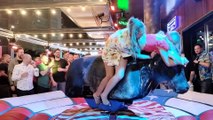 Mechanical Bull Benidorm - Girls ride Bull together!