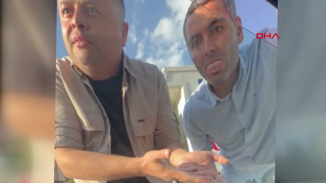 Trafik magandaları, kornayla uyaran sürücünün araç camını kırdı; o anlar kamerada