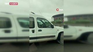 İstanbul'da sürücü direksiyon başında zurna çaldı