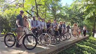 Tweed Ride BH: grupo faz passeio de bicicleta retrô pelas ruas de BH