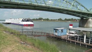 헝가리 다뉴브강 보트 충돌...2명 사망·5명 실종 / YTN