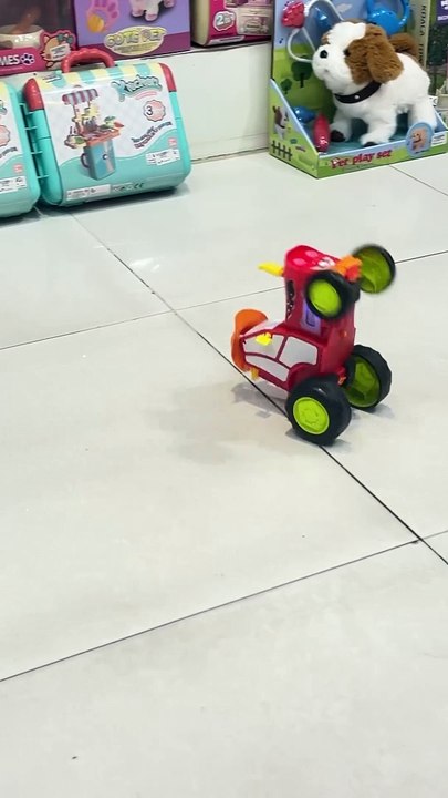 Mobil mainan