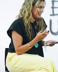 ¡Luis Fonsi envía bonitos comentarios a Karol G!