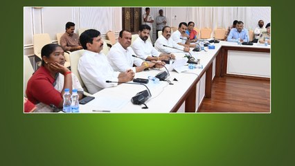 ఆంక్షల వలయంలో తెలంగాణ క్యాబినెట్.! ఆ అంశంపై మాత్రం నో చర్చ .! | Oneindia Telugu