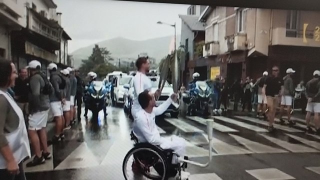La flamme olympique dans les Hautes-Pyrénées, le 65