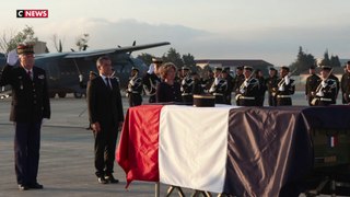 Nouvelle-Calédonie : les corps des deux gendarmes tués sont arrivés en France