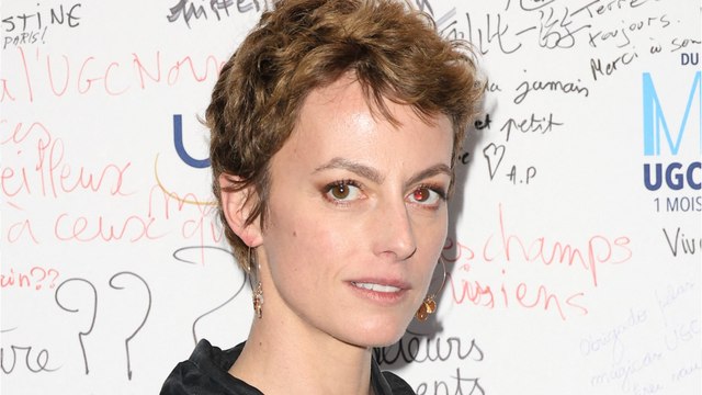 GALA VIDEO - PHOTOS - Sara Mortensen “assume enfin” ses cheveux courts : “Mon cuir chevelu est brûlé”